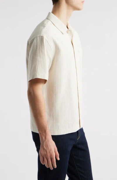 Frame Jacquard Short Sleeve Button Front Shirt In White Sand