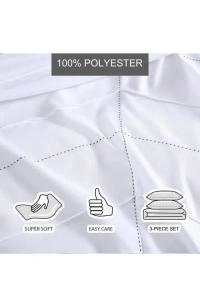 City Scene Courtney Microfiber Duvet Cover Set In White