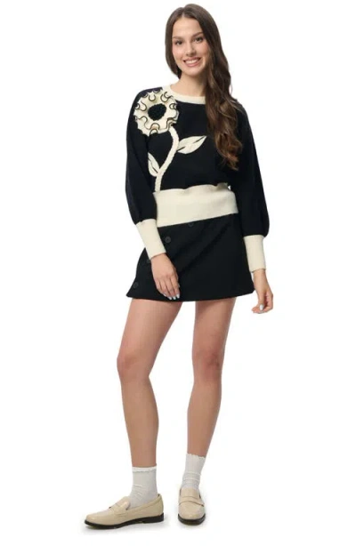 Saachi Ruffled Bloom Pullover Sweater In Black