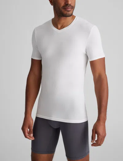 Tommy John Men's Cool Cotton High V-neck Stay-tucked Undershirt In Black