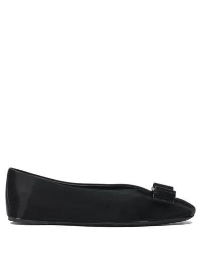 Ferragamo Leather Round Toe Ballerina Shoes With Bow Detail In Black