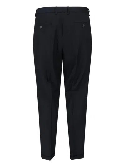 Cruna Straight-leg Black Trousers With Tailored Fit In Black