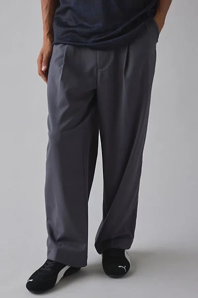Standard Cloth Jason Relaxed Pleated Trouser Pant In Dark Grey, Men's At Urban Outfitters In Gray