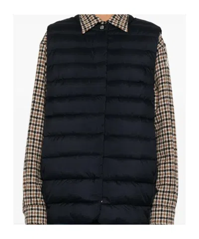 Moorer Hooded Padded Jacket In Black