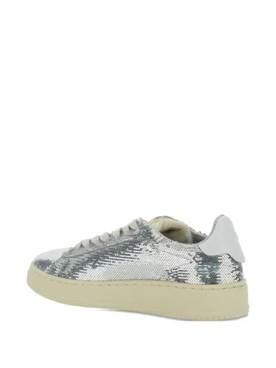 Autry Dallas Low Sparkling Sneakers In Silver And White Sequins Shoes In Silver