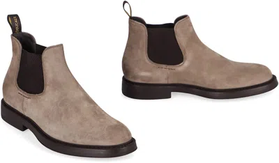 Doucal's Elastic-panel Suede Chelsea Boots In Neutral