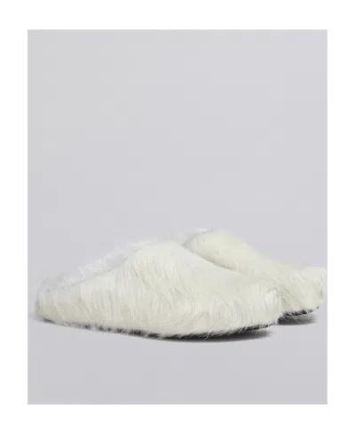 Marni White Long Hair Calfskin Fussbett Sabot In White