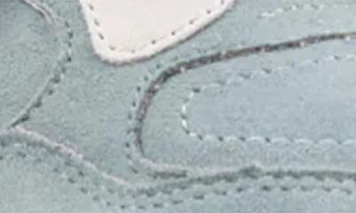 Shushop Phoebe Sneaker In Blue