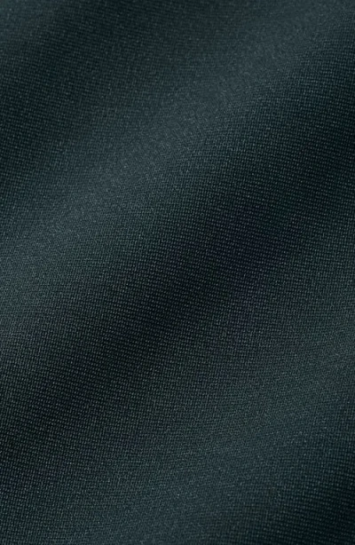 Nike 24.7 Impossiblysoft Dri-fit Oversize Half Zip Top In Green