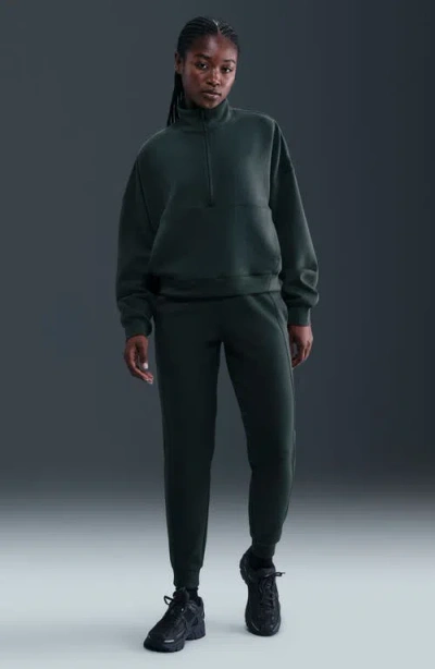 Nike 24.7 Impossiblysoft Dri-fit Oversize Half Zip Top In Green