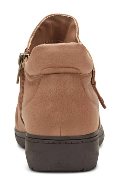 Rockport Rwhelen Boot In Brown