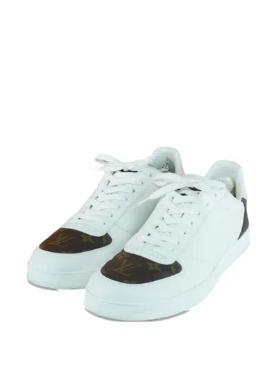 Pre-owned Louis Vuitton Rivoli Monogram Sneakers In White
