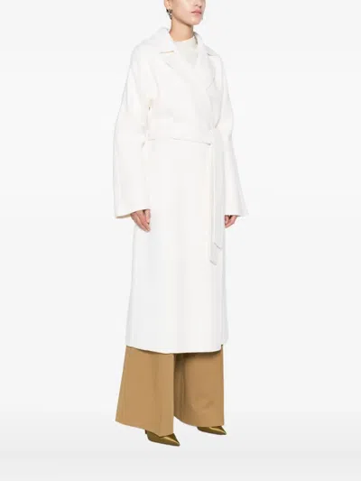 束腰单排扣外套