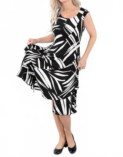 Michael Tyler Sleeveless Ruffle Maxi Dress In Black/white In Black