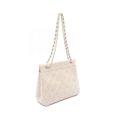Pre-owned Chanel Beige Linen Shoulder Bag () In Sand
