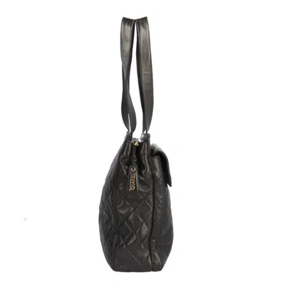 Pre-owned Chanel Matelasse Black Leather Tote Bag ()