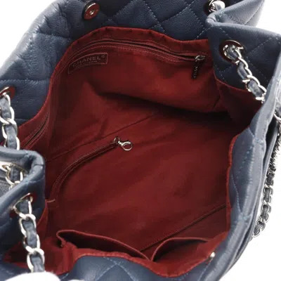 Pre-owned Chanel Matelasse Navy Leather Tote Bag () In Blue
