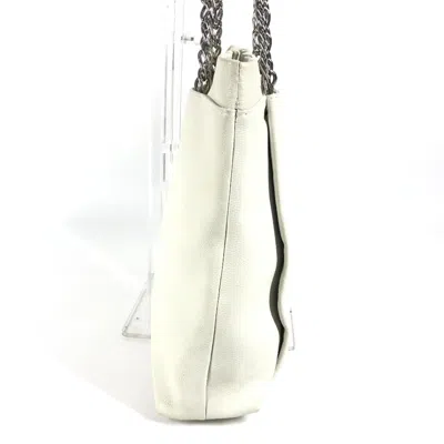 Pre-owned Chanel White Grained Calfskin Shoulder Bag Tote Bag ()