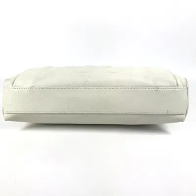 Pre-owned Chanel White Grained Calfskin Shoulder Bag Tote Bag ()