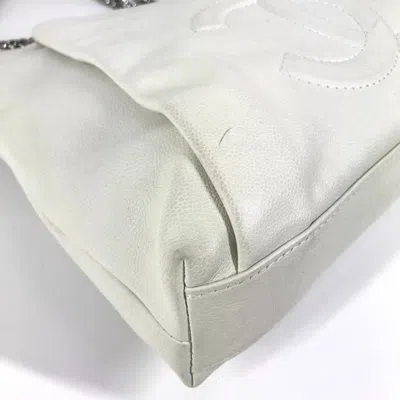 Pre-owned Chanel White Grained Calfskin Shoulder Bag Tote Bag ()
