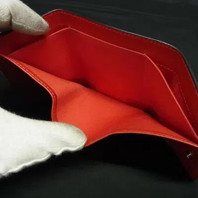 Pre-owned Christian Louboutin Beige Leather Wallet (tri-fold) () In Sand