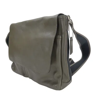 Pre-owned Coach Khaki Brown Leather Shoulder Bag ()