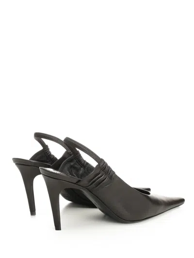 Saint Laurent Anne-marie Décolleté Pumps Brown In Black