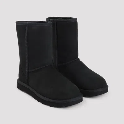 Ugg Short Classic Ii Suede Boots In Black
