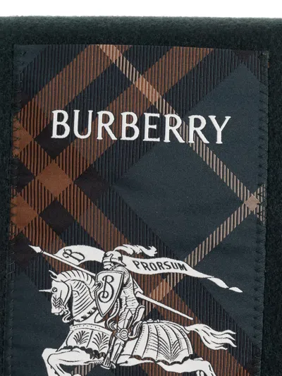 Burberry Fringed Logo Scarf In Green