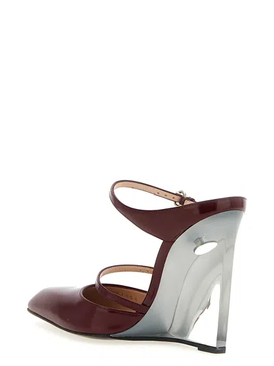 Gucci Pointed Toe Transparent Heel Wedge Pumps In Burgundy