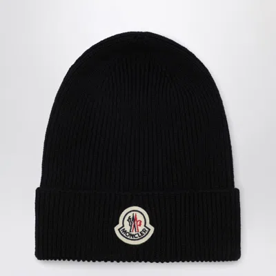 Moncler Beanie With Logo Patch In Blue