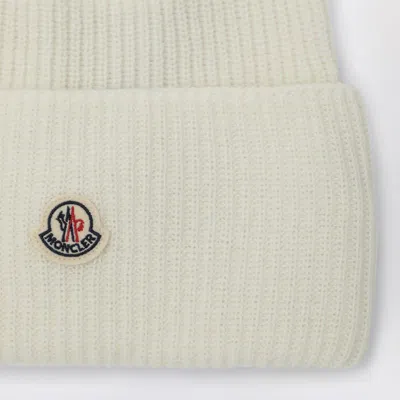 Moncler White Wool Beanie With Logo Patch In White