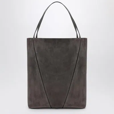 Chloé Spacious Tote Bag Featuring Chain Detail In Gray