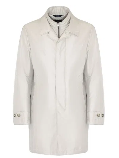 Fay Buttoned Collar Coat In White