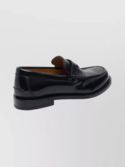 Gucci Round Toe Leather Loafers With Removable Detail In Black