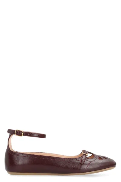 Chloé Flat Shoe With Burnished Look Made In Italy In Purple