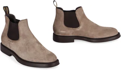 Doucal's Elastic-panel Suede Chelsea Boots In Nude