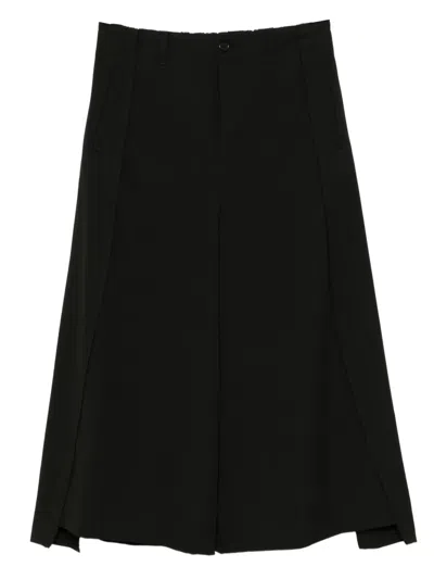 Songzio Distressed Cropped Trousers In Black