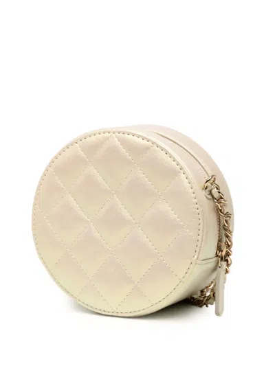 Pre-owned Chanel 2020 Iridescent Quilted Lambskin Round Clutch With Chain Crossbody Bag In White