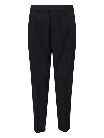 Cruna Straight-leg Black Trousers With Tailored Fit In Black