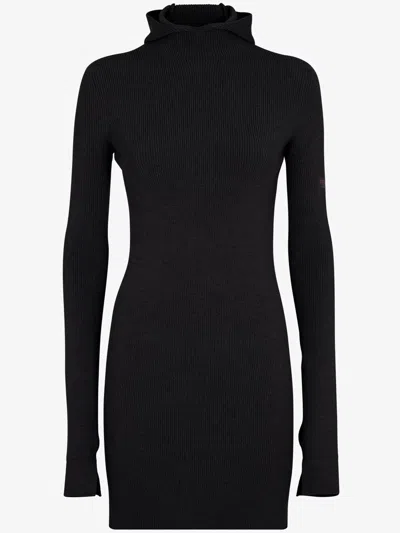 Fendi Short Fitted Black Wool Dress In Black