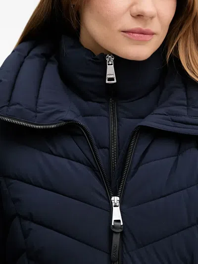 人字纹图案填充外套