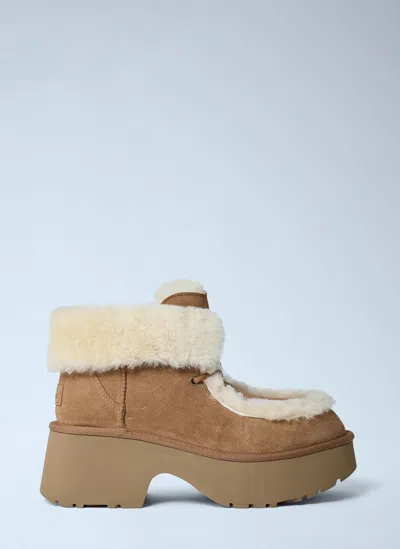 Ugg Esmee Lace-up Boots In Brown