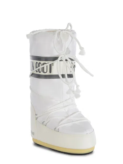 Moon Boot Boots Light And Natural In White