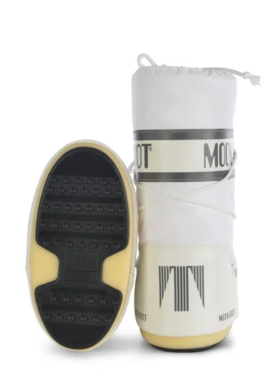 Moon Boot Boots Light And Natural In White
