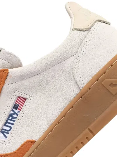 Autry Medalist Low Lace-up Sneakers In Multi