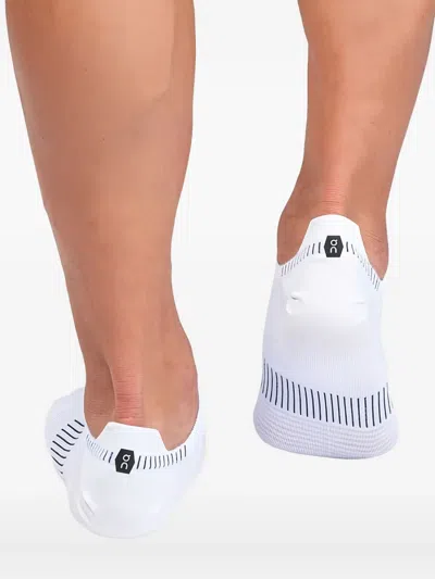 On Ultralight Low Stripe Socks In White