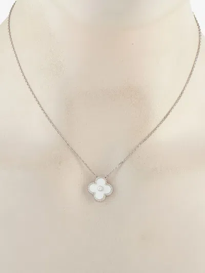 Pre-owned Van Cleef & Arpels 14k White Gold Alhambra Holiday Diamond Necklace In Silver
