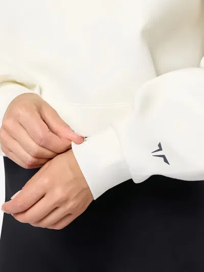 灯笼袖短款连帽衫