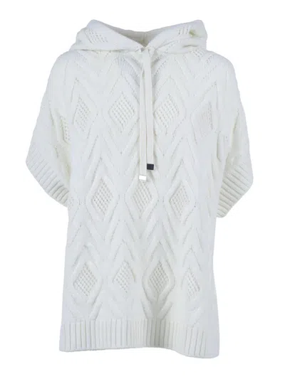 Kangra Cashmere Mantella Over Con Rombi Punzonati In White